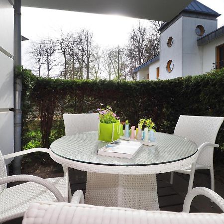 Kaiservillen Heringsdorf - Ferienwohnung Mit 1 Schlafzimmer Und Terrasse D201 المظهر الخارجي الصورة